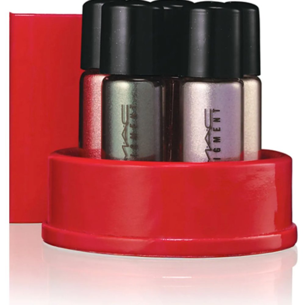RARE MAC Little Darlings Cool Pigment Set